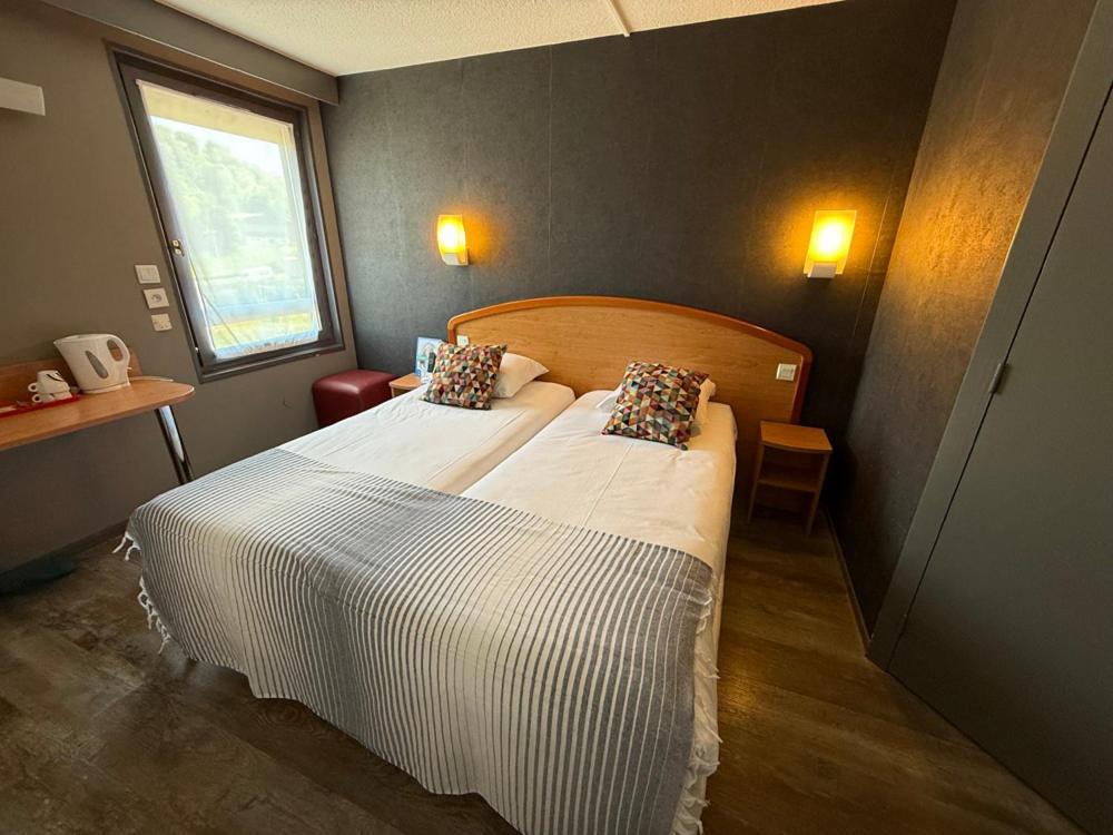 Brit Hotel Besancon L'Horloge Екстер'єр фото