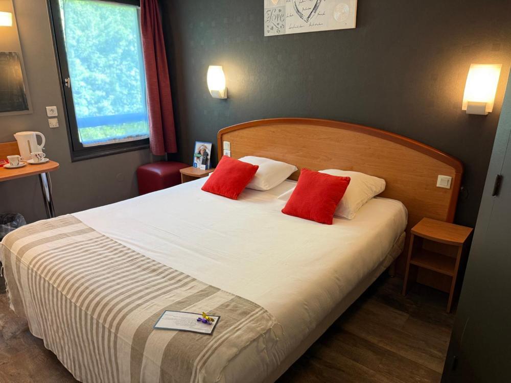 Brit Hotel Besancon L'Horloge Екстер'єр фото