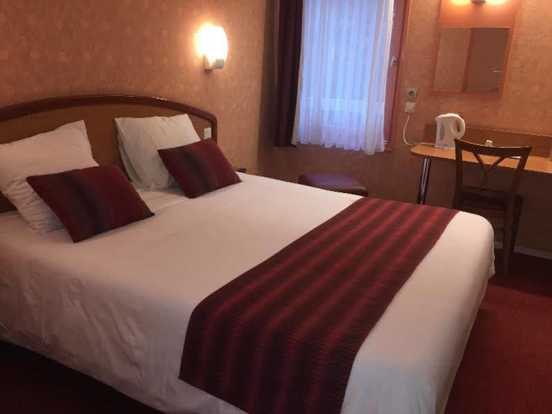 Brit Hotel Besancon L'Horloge Екстер'єр фото